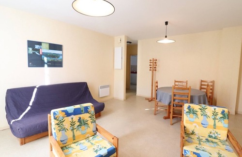 Saint-Vincent-de-Salers Apartment | Cozy Apartment in Saint-Vincent-de-Salers, Near Puy Mary, 2 Bedrooms, Ideal for Hikes & Skiing