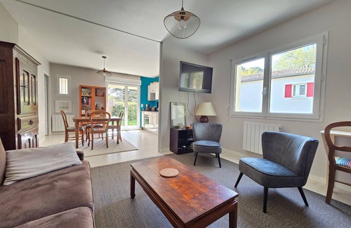 Saint-Brevin-l'Ocean Apartment | Cozy apartment with private garden 10 min from beach, parking included