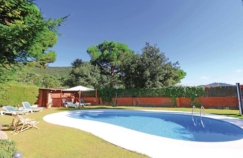 Santa Cristina de Aro Apartment | Cozy apartment in Santa Cristina d'Aro