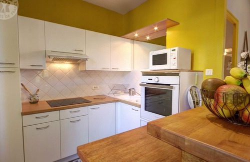 Andrezieux-Boutheon Apartment | Cozy apartment in Andrézieux-Bouthéon with private entrance