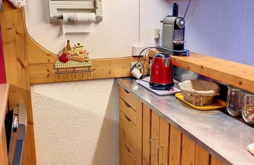 Arc-1800 Apartment | Cozy apartment · Near slopes · Balcony · 6 guests · Wifi