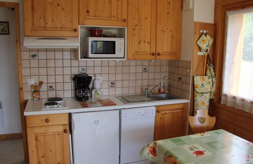 Saint-Jean-de-Sixt Apartment | Cozy Apartment for 4-6 in Village Center with Terrace and Parking (BLA003)
