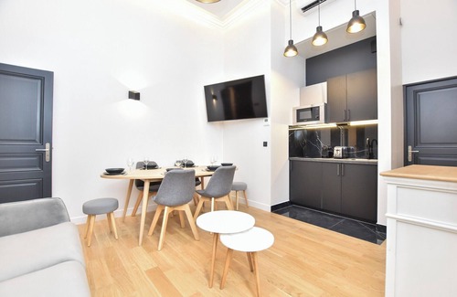 Faubourg-du-Roule Apartment | Cozy apartment - 2BR/7P - Arc de Triomphe