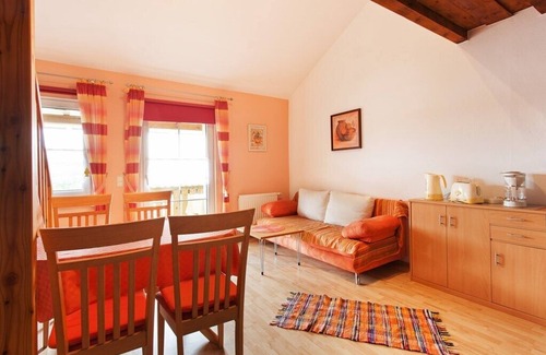 Waldmuenchen Apartment | Cozy apartment (50sqm) with south-facing balcony and infrared sauna (for shared use)