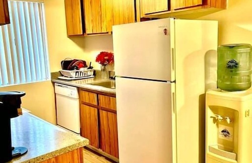 Winchester Apartment | Cozy apartment 9mins drive from the strip