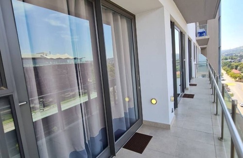 Bedfordview Apartment | Cozy Apartment, beautiful views of the city, closer to malls
