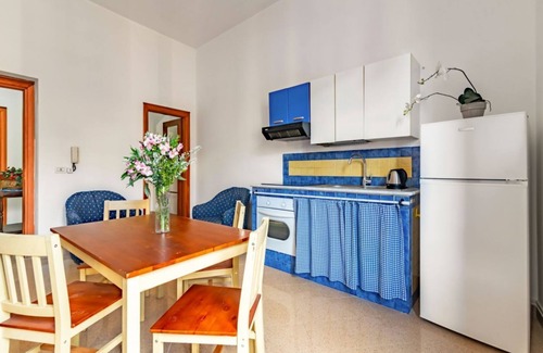 Borgo Vecchio Apartment | Cozy Apartment between Politeama and the Port