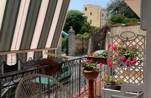 Portici Apartment | Cozy apartment - central within walking distance of Naples