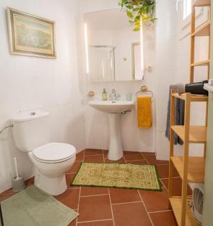 Orgiva Apartment | Cozy Apartment Downtown