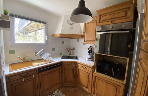 Eaux-Bonnes Apartment | Cozy Apartment for 4, 2 Sleeping Areas, Calm Location in Eaux-Bonnes