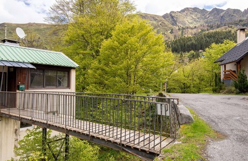 Eaux-Bonnes Apartment | Cozy Apartment for 4, 2 Sleeping Areas, Calm Location in Eaux-Bonnes