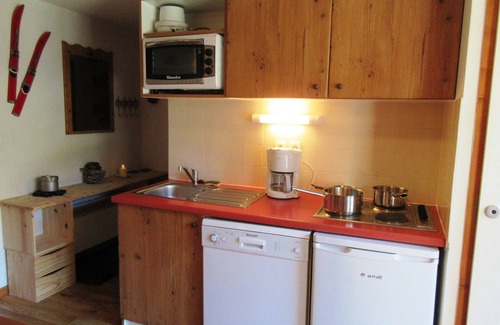 Chamrousse Apartment | Cozy apartment for 4 people, Chamrousse, pets allowed