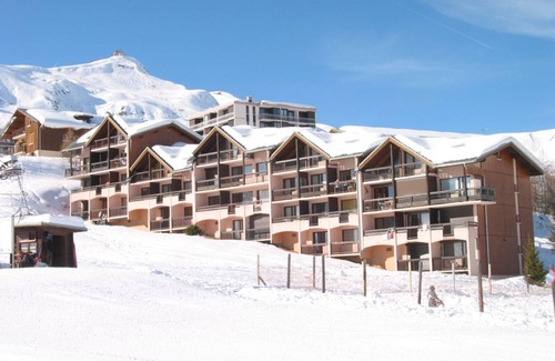 La Toussuire Apartment | Cozy apartment for 4 with south balcony in La Toussuire, near shops and slopes