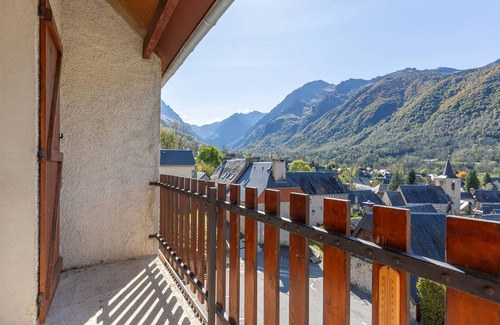 Peyragudes Apartment | Cozy apartment for 6, near SkyVall cable car