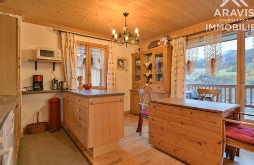 Le Chinaillon Apartment | Cozy apartment 50m from slopes, 4 people, balcony, parking, linens included