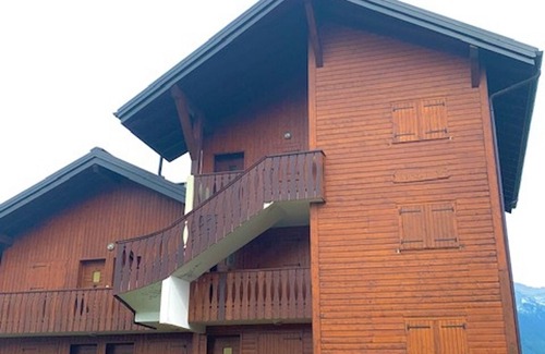 Morillon Apartment | Cozy apartment for 6, near lake and shuttle stop