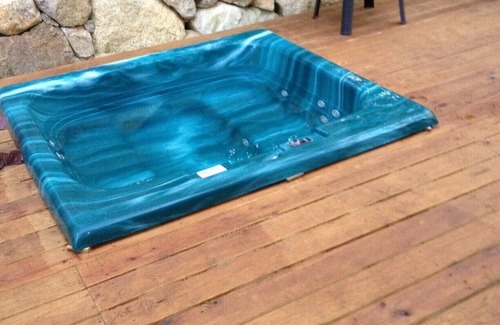 Tisbury Apartment | Cozy Apartment, Hot tub; 1 Bedroom; Sleep Sofa-Ferry Tickets maybe be available