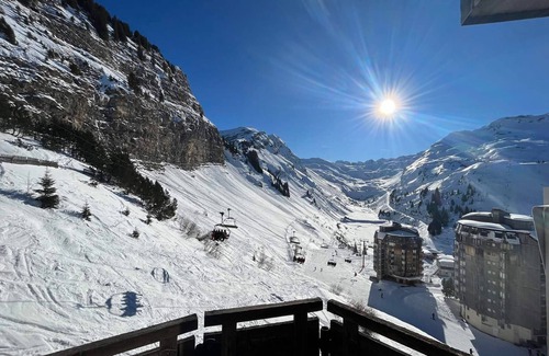 Avoriaz Apartment | Cozy Apartment in Avoriaz Village Center – Sleeps 4, Fully Equipped with Balcony