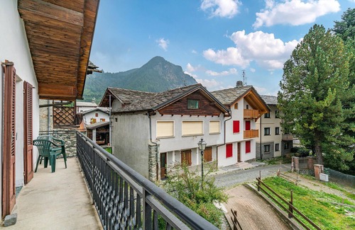 Brusson Apartment | Cozy apartment in Brusson AO with WiFi