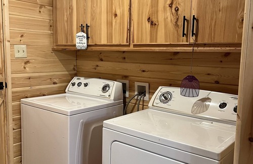 Mid America Apartment | Cozy apartment in Country setting. Close to Lake Hamilton and Hot Springs.