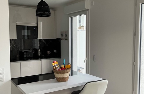 Cergy Apartment | Cozy Apartment in Cergy à Proximité de Paris !