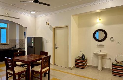 Alambagh Apartment | Cozy Apartment in heart of city near metro