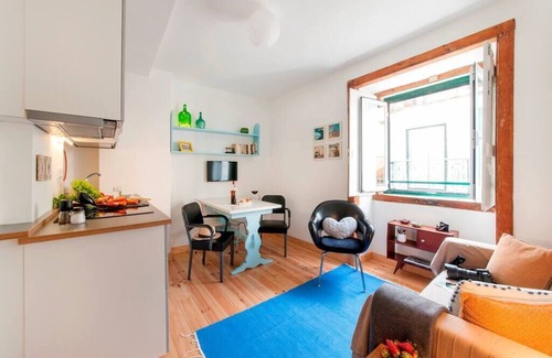 Baixa Apartment | Cozy Apartment in Historical Lisbon by COZYSTAYS 4/5