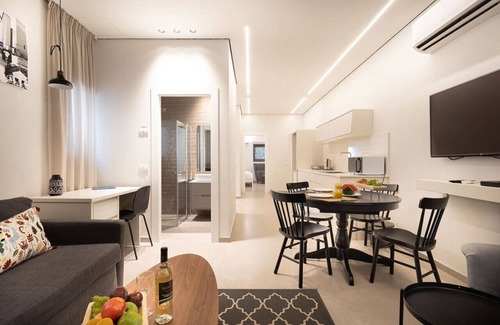 Tel Aviv City Center Apartment | Cozy Apartment in the Heart of Tel Aviv