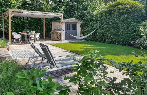 Lieren Apartment | Cozy apartment in Lieren with WiFi