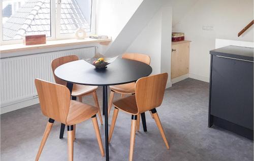 Offingawier Apartment | Cozy Apartment In Offingawier