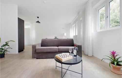Siena Apartment | Cozy Apartment In Siena With Kitchen
