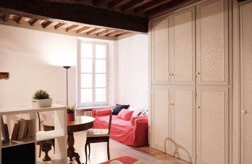 Parma City Centre Apartment | Cozy apartment in the center to enjoy every attraction and service.