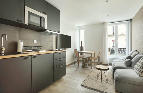 11th Arrondissement Apartment | Cozy apartment in the center of Paris 2 bedroomsn