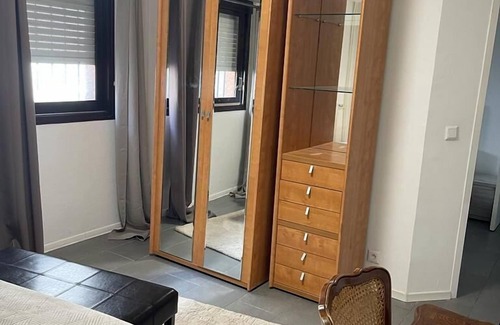 Centre Ville Other | Cozy apartment in the center of Pau. 6 travelers.