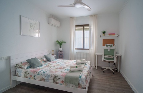 Mestalla Apartment | Cozy Apartment in the Heart of Valencia, Renovated 2023