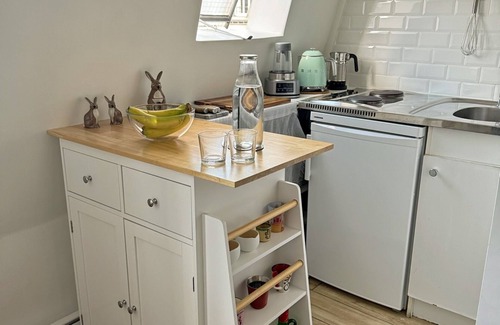 Ternes Apartment | Cozy Apartment in the Heart of Paris 17th