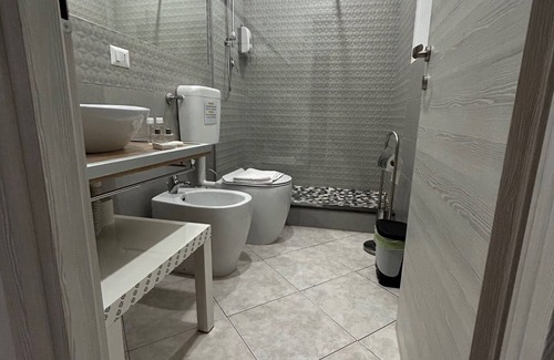 Borgo-Sanzio Apartment | Cozy apartment in the center, suitable for groups or families, with terrace.
