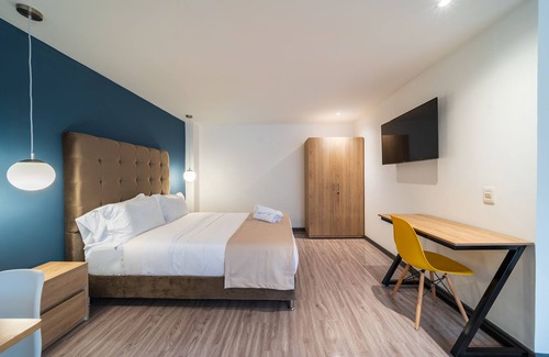 Financial District Apartment | Cozy Apartment in Zona G + Terrace