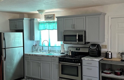Apple Valley Apartment | Cozy Apartment located centrally between Los Angeles and Las Vegas!