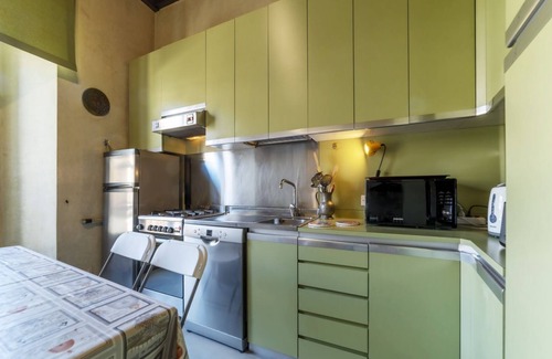 Rione VIII Sant'Eustachio Apartment | Cozy apartment located on the fourth floor of a building with a lift not suitable for the disabled. At the entrance there are two steps, as well as inside the apartment.It comfortably accommodates 3 people in 65 square meters.We are located in the heart
