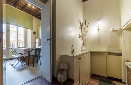 Rione VIII Sant'Eustachio Apartment | Cozy apartment located on the fourth floor of a building with a lift not suitable for the disabled. At the entrance there are two steps, as well as inside the apartment.It comfortably accommodates 3 people in 65 square meters.We are located in the heart