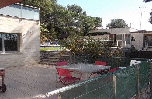 Castelldefels Villa | Cozy apartment near the sea located in a tourist area/IDEAL A COUPLES