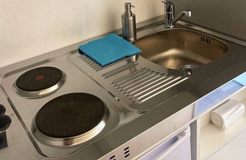 Rath Apartment | Cozy apartment near Düsseldorf Airport - with balcony