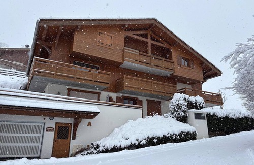 La Clusaz Apartment | Cozy apartment near slopes with garage, WIFI, terrace - La Clusaz
