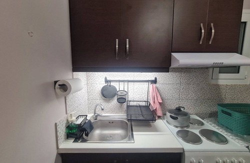 Neos Kosmos Apartment | Cozy apartment next to tram and metro station, 1500 meters from Acropolis