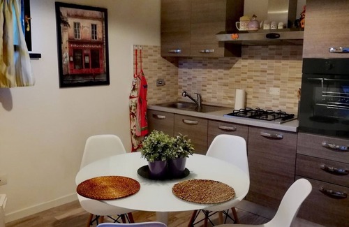 Camugliano Apartment | Cozy apartment on the ground floor of a country cottage.