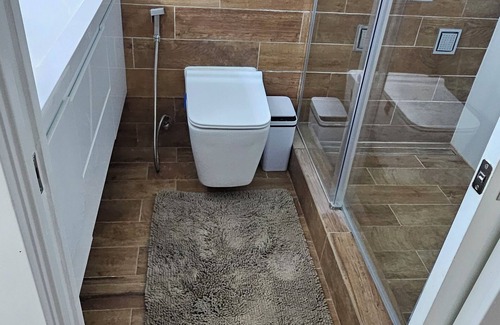 Garland Apartment | Cozy apartment/Studio in lovely Garland with WiFi, AC