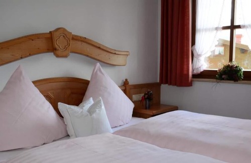 Entfelden Apartment | Cozy apartment Untersberg with kitchen and sunny balcony 45sqm