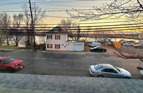 Ridgefield Park Apartment | Cozy apartment near all