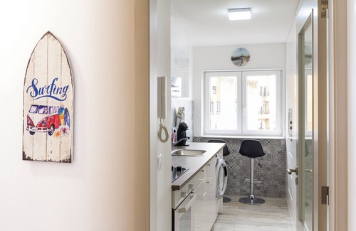 Leixões Apartment | Cozy Apartment w/AC near metro - 5 min from beach!